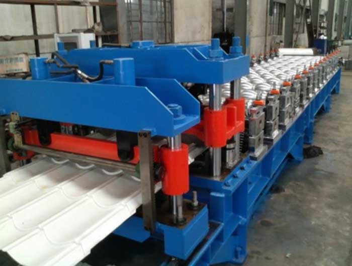 Africa 828 Design Roof Glazed Tile Forming Machine