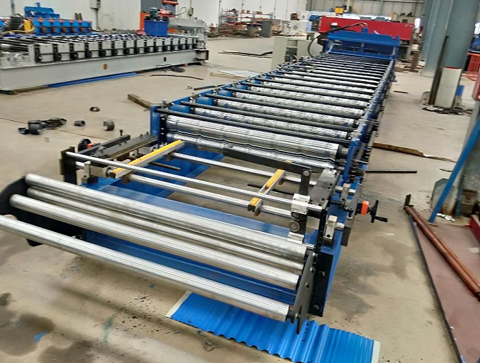 European Market Roofing Glazed Tile Roll Forming Machine