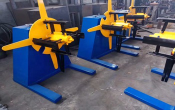 Hydraulic Cutting Steel Z Purlin Forming Machine 