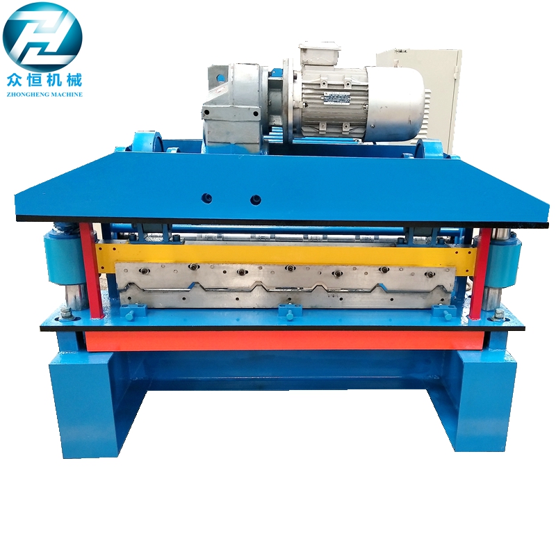 Fast speed motor cutting Roof roll forming machine