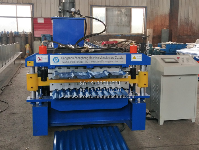 Two deck roll forming machine