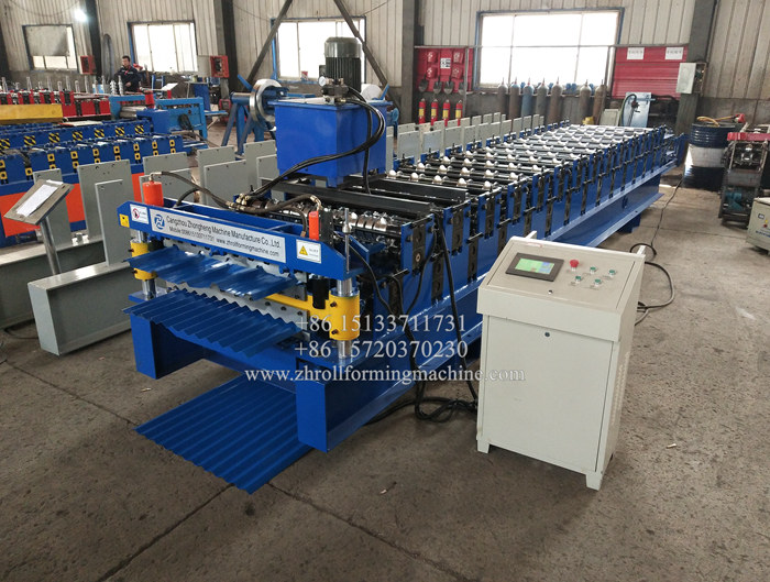 Two deck roll forming machine