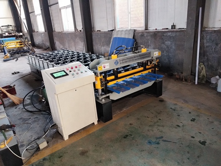 2019 new arrival 10% discount trapezoidal roof sheet making roll forming machine in stock