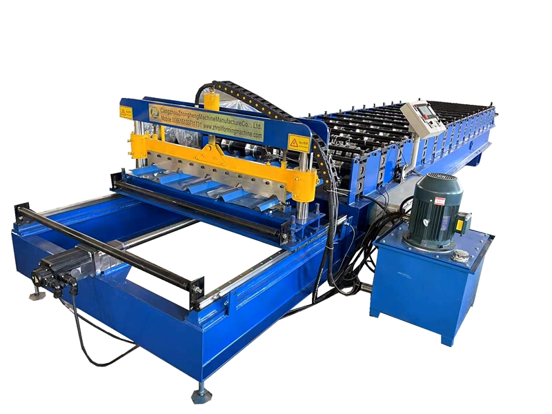None stop track cutting Roll Forming Machine