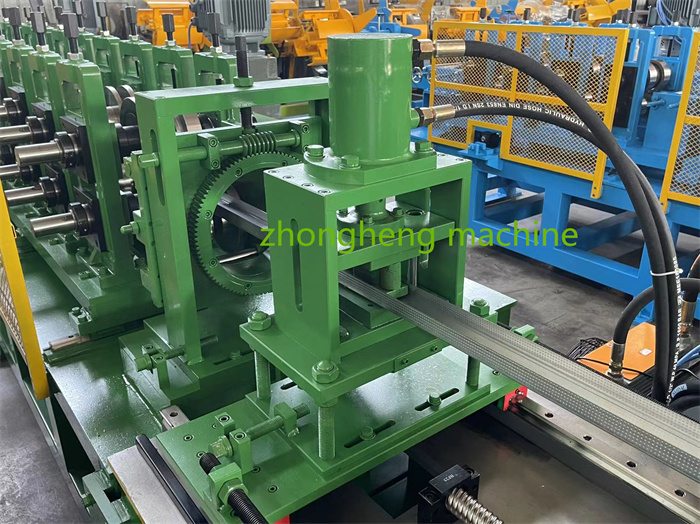 0.3mm-1.5mm thickness Auto change size  stud and track forming machine 