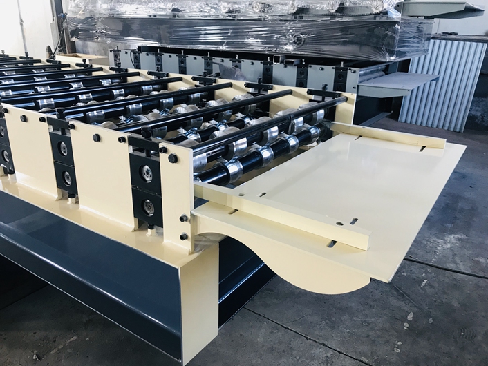 US Popular Ag panel metal roofing roll forming machine
