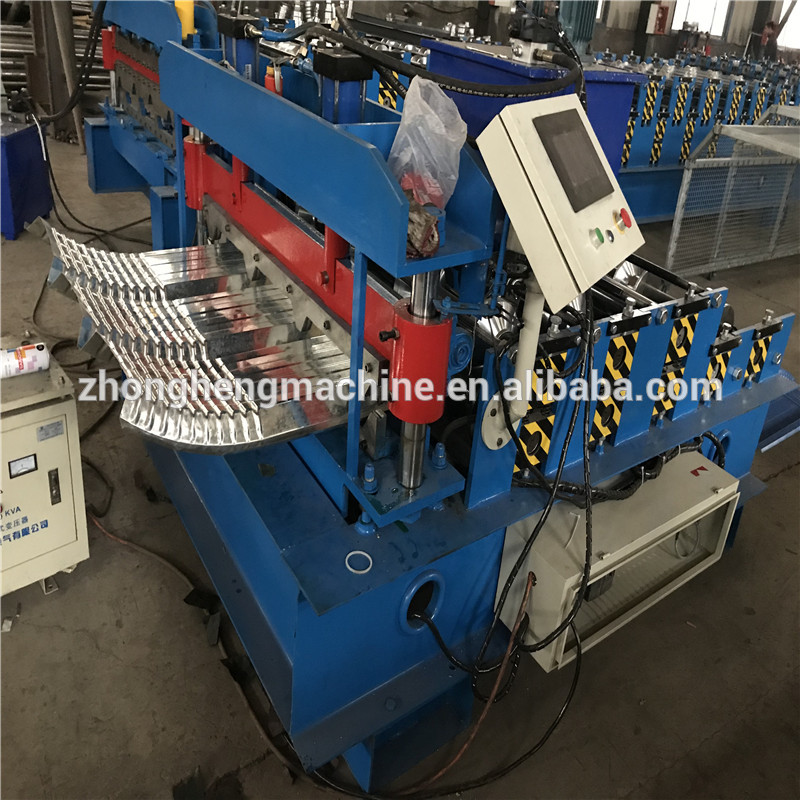 Hydraulic arch roof panel roll forming machine