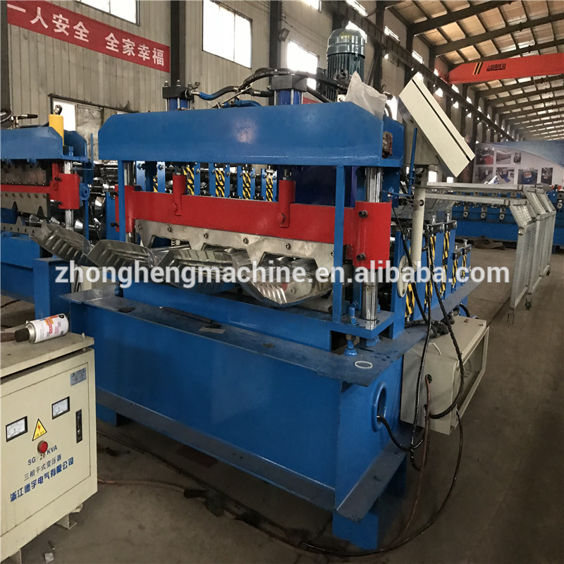 Hydraulic arch roof panel roll forming machine