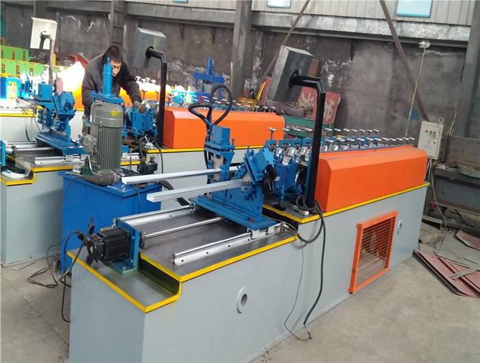 Two in One Omega Angle Profile Roll Forming Machine